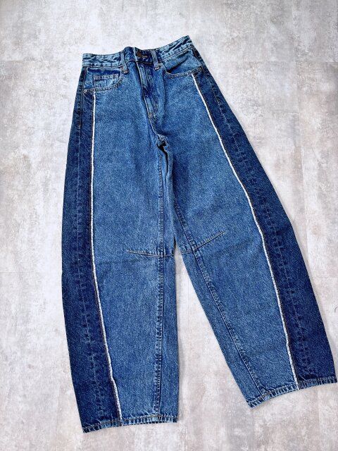 GU 2トーンバレルレッグジーンズ 66 BLUE