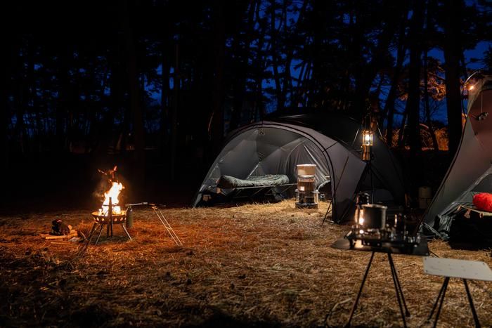 ミニワルワークスの「SHELTER G BLACK」夜間使用風景