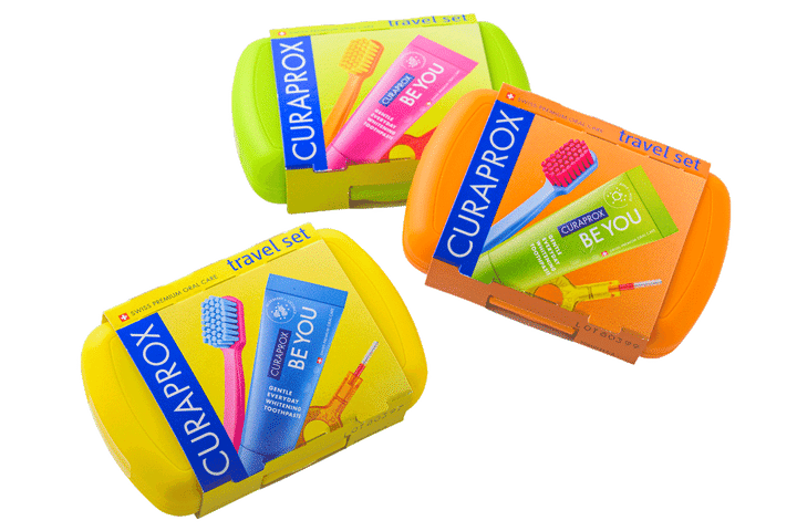 〈CURAPROX〉の歯ブラシトラベルキット