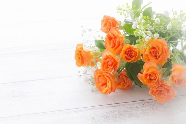 色彩心理学 オレンジが気になるのは新しいチャレンジや社交的になりたい時