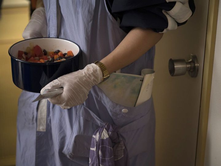 同じ鍋を二つ用意し、差し替えながら使用。