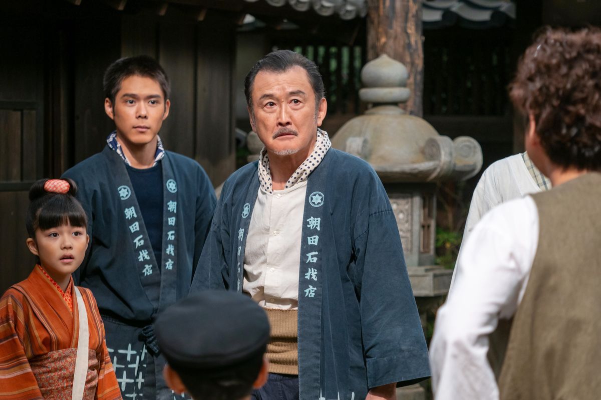朝ドラの“画面の端”に映る青年から目が離せない…　“沈黙の名演”が光る注目俳優とは？ | TRILL【トリル】