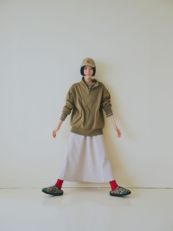 次の週末は、ベージュを基調にしたワントーンコーデで春のお出かけ【ベージュ、時々赤③】