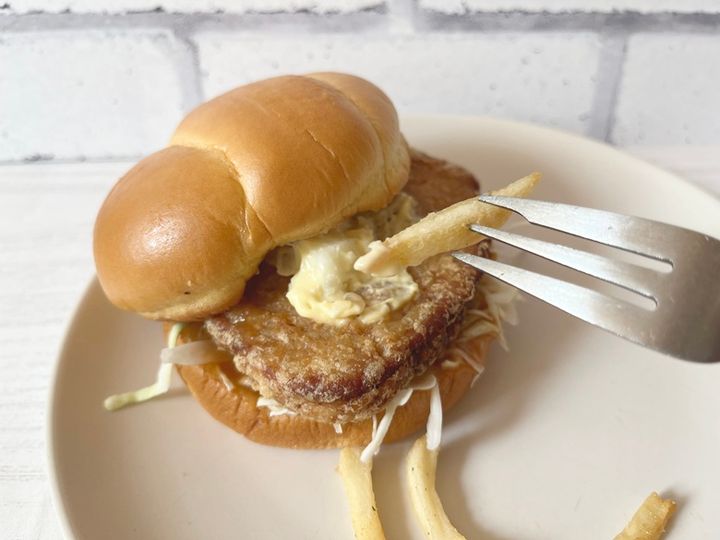 1. 「タルタル南蛮 チキンタツタ」 ×「シャカシャカポテト® じゃがバタ」