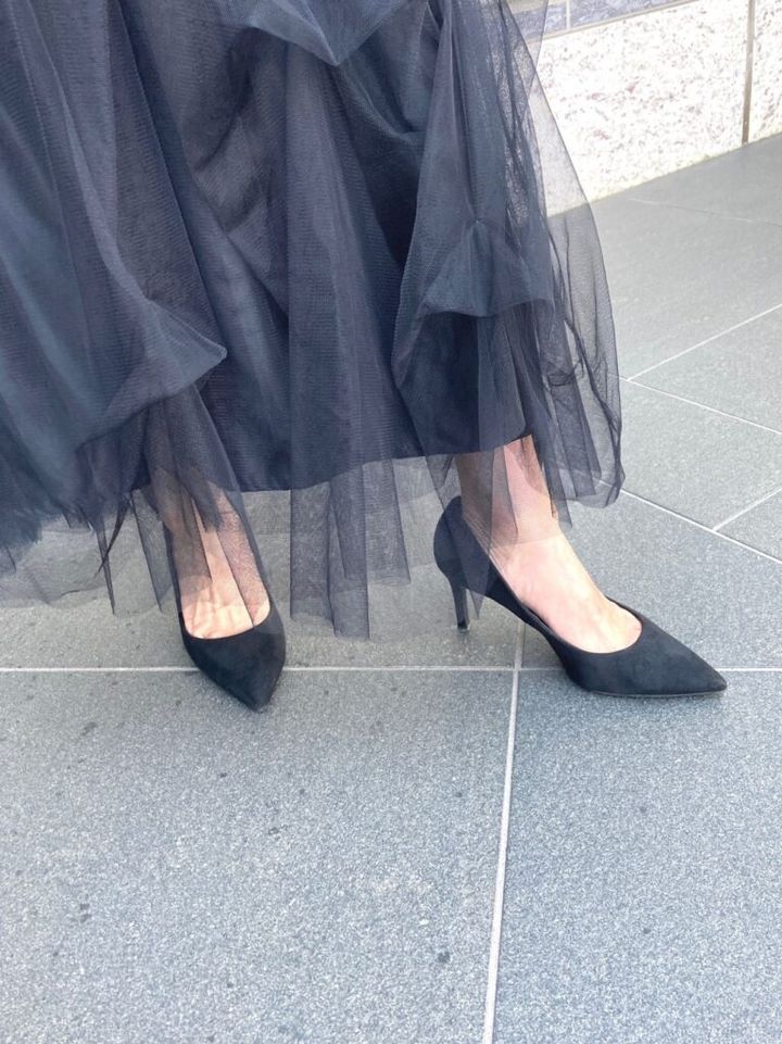 「チャールズアンドキース」のパンプス