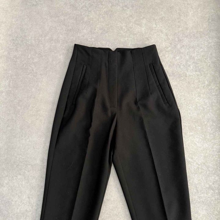 画像: シルエットがキレイ！