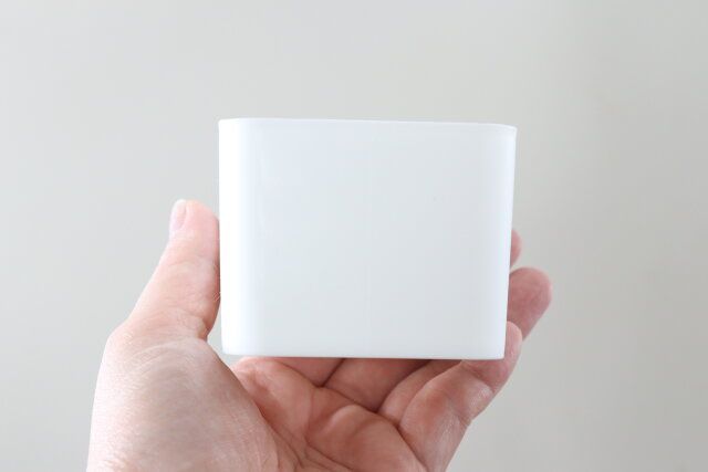 冷蔵庫ポケットの仕切りになるケース