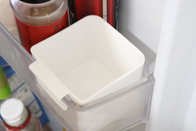 冷蔵庫ポケットの仕切りになるケース 設置例