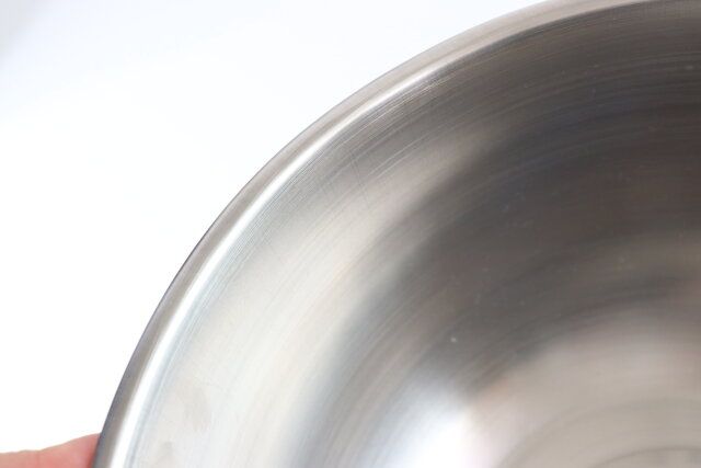 ダイソー ステンレスボウル 厚み