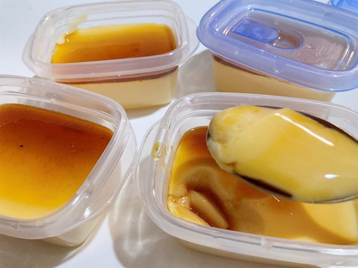 完成したタッパープリン