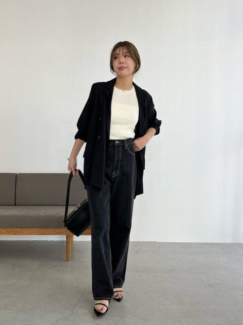 黒デニムコーデ5