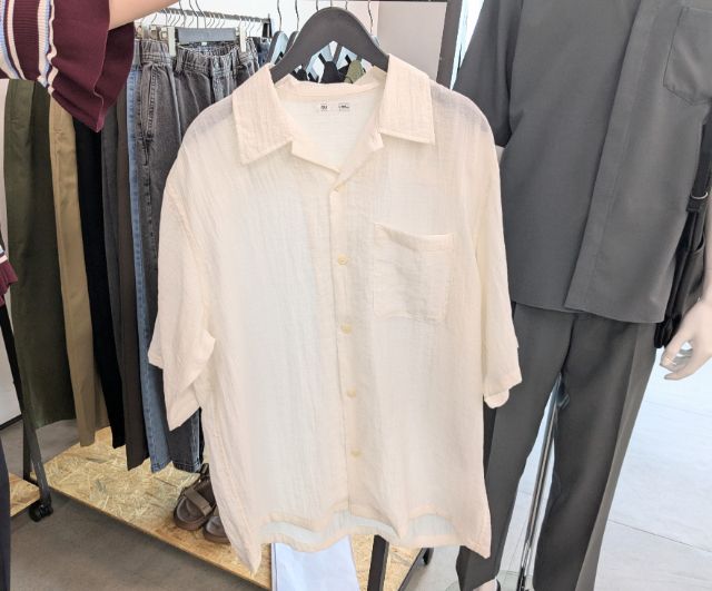 白のテクスチャーシャツ(5分袖)