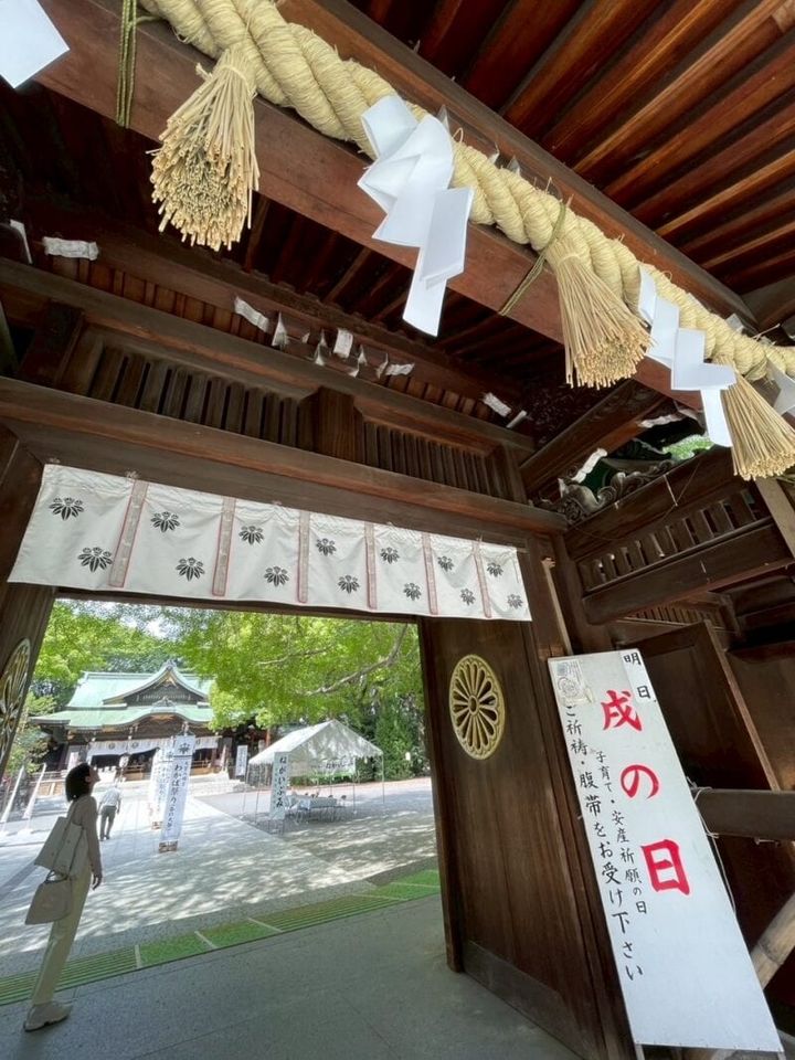 大宮八幡宮の神門