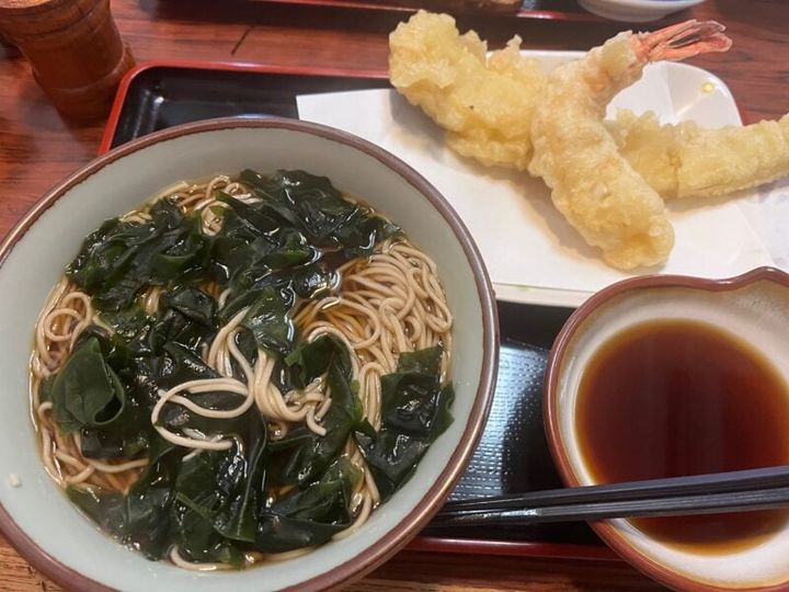 大宮八幡宮の参拝帰りに食べたお蕎麦