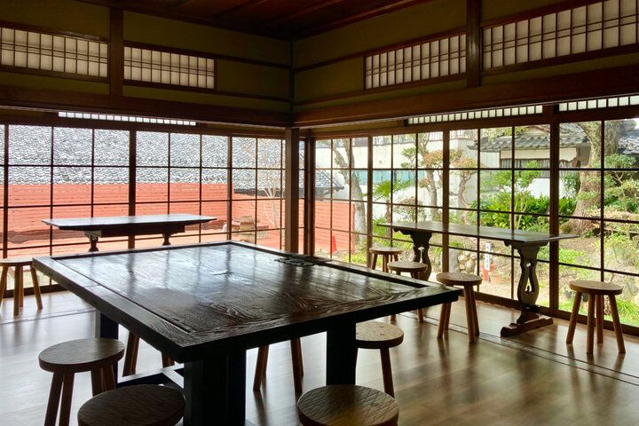 京都・福知山「足立音衛門 お城カフェ」で大正ロマン感じるティータイム ～白いレトロな洋館で、ほくほく栗時間～