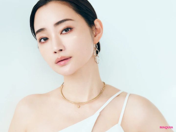 柳橋 唯さん「真夏こそ、肌は出しません！」。365日欠かさないUV＆ビタミンケアで透明美肌に