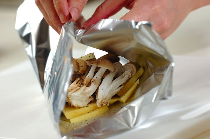 ホタテのバター醤油 絶品ホイル焼き by杉本 亜希子さんの作り方1