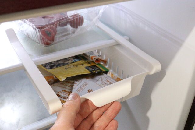 冷蔵庫棚吊り収納ラック 引き出し