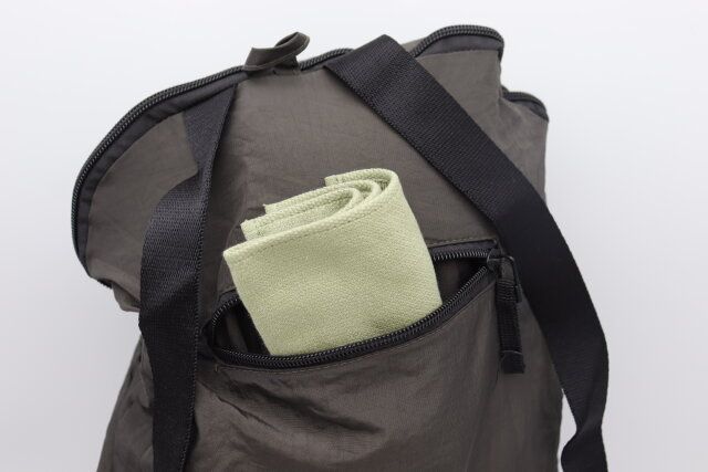 スタンダードプロダクツ スタプロ ソフトナイロン折りたたみ収納リュック グレー ポケット