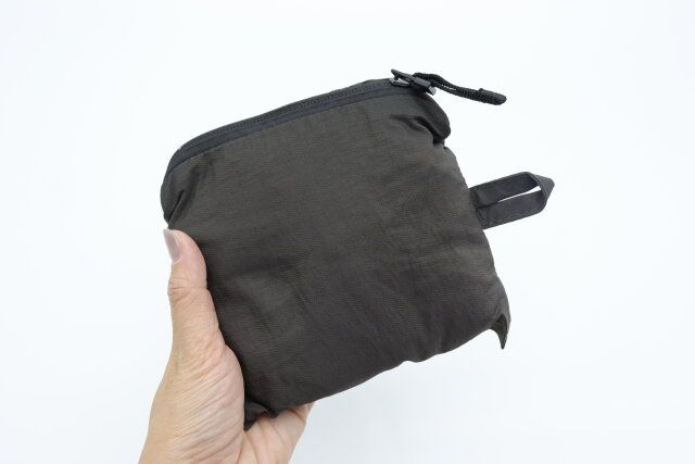 スタンダードプロダクツ スタプロ ソフトナイロン折りたたみ収納リュック グレー 収納時 大きさ