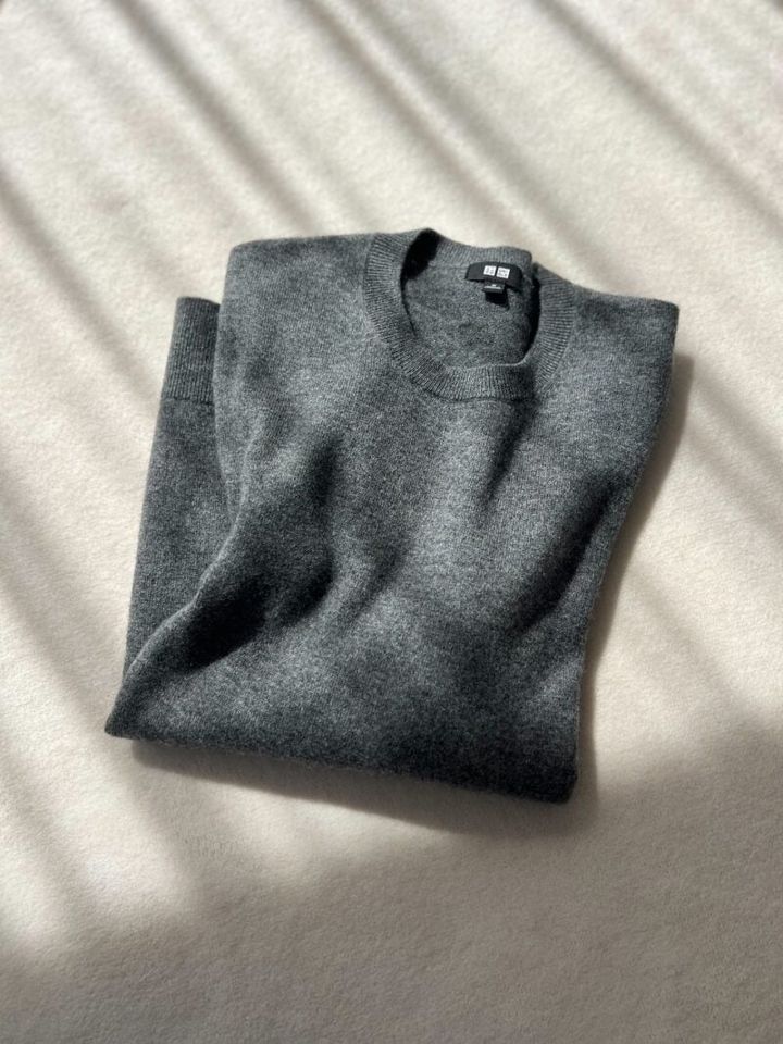 ユニクロ カシミアクルーネックセーター_メンズ
