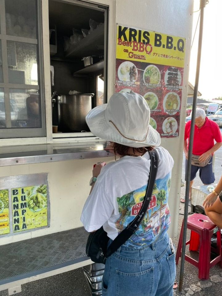 朝市でお買い物