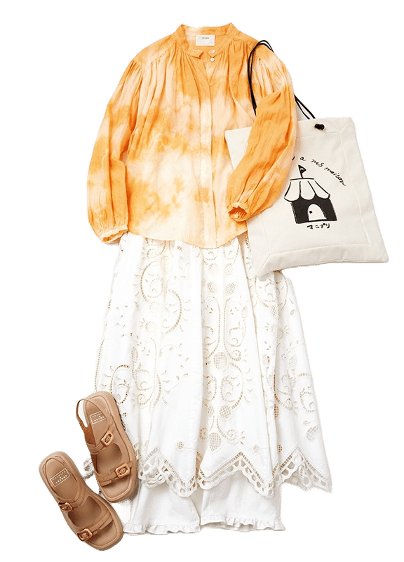 パンツと色をそろえて軽やかに