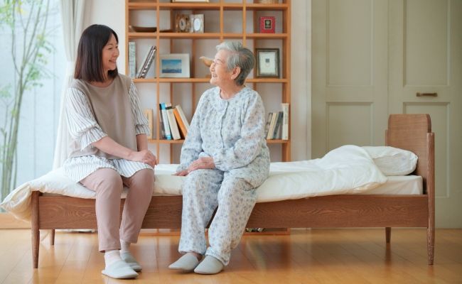 臭いやおむつかぶれが軽減！90歳の義母の自宅介護に役立ったものは【体験談】