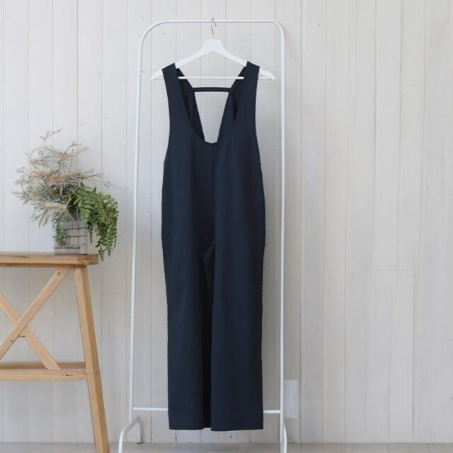 しまむらのストレッチサロペット