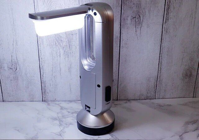 ダイソー 3WAYマルチスタンドライト