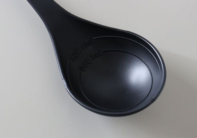 セリア 食事にも使えるメジャーお玉 計量