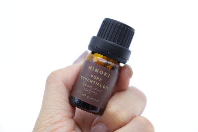 スタンダードプロダクツのヒノキ エッセンシャルオイル