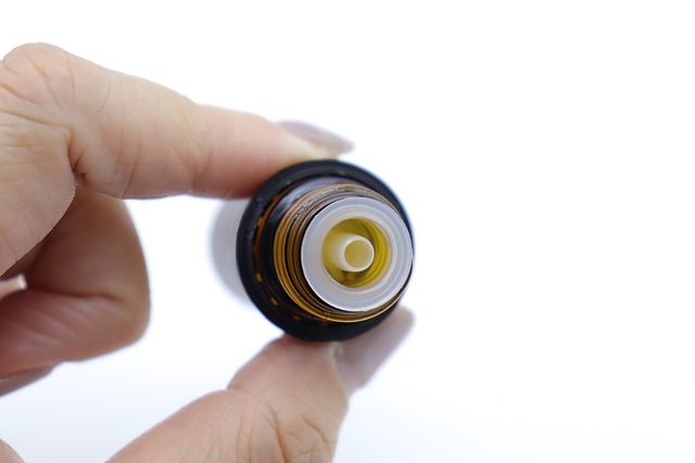 スタンダードプロダクツのヒノキ エッセンシャルオイルの内蓋