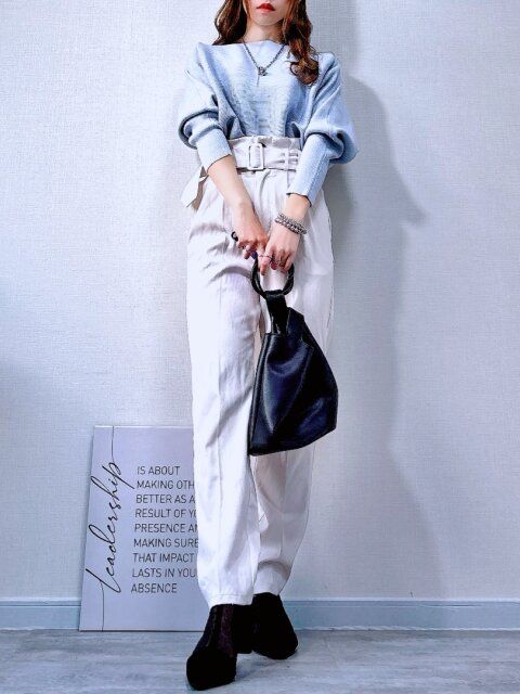 ハイウエストパンツにタックインしてメリハリスタイル！