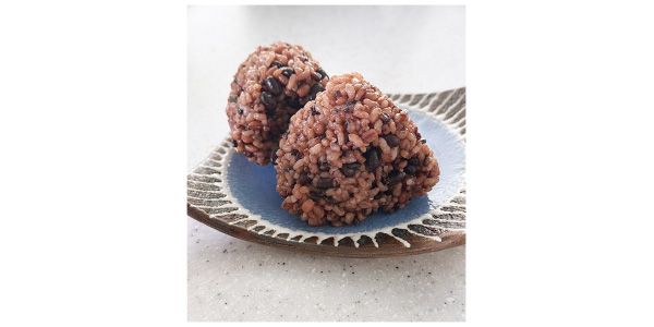 寝かせ玄米のおにぎり