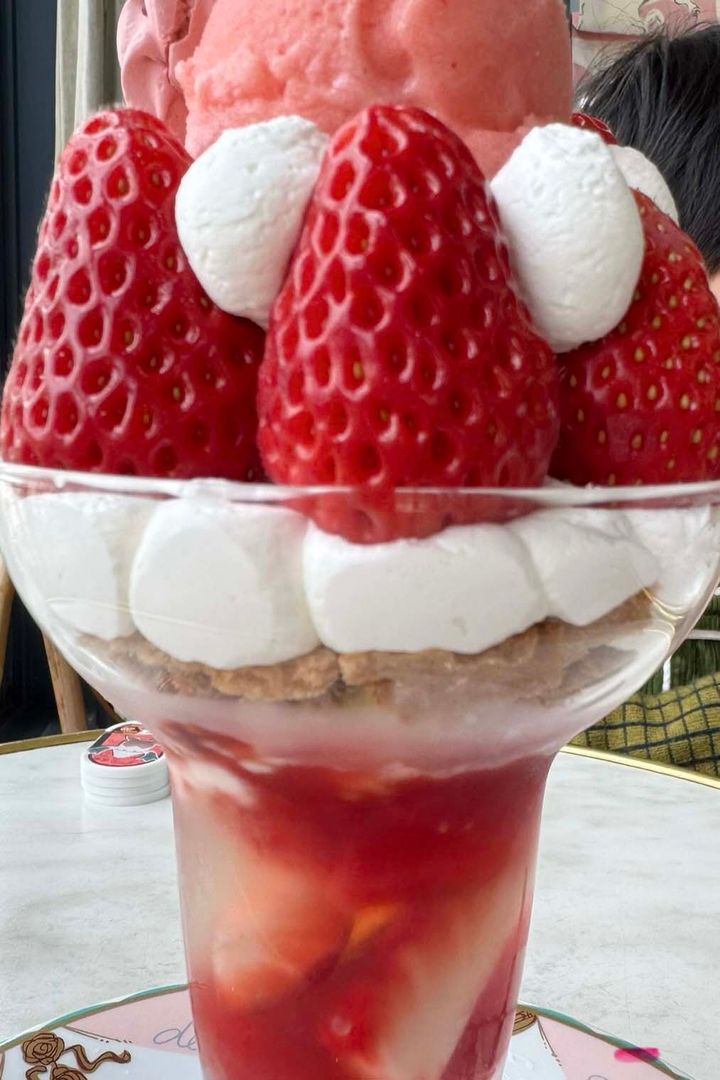 2025年のいちごスイーツ◎ 奈良・パティスリー クリアンで豪華ないちごパフェとかわいいいメレンゲ菓子【ささやかですてきなもの 大谷有紀 vol.233】