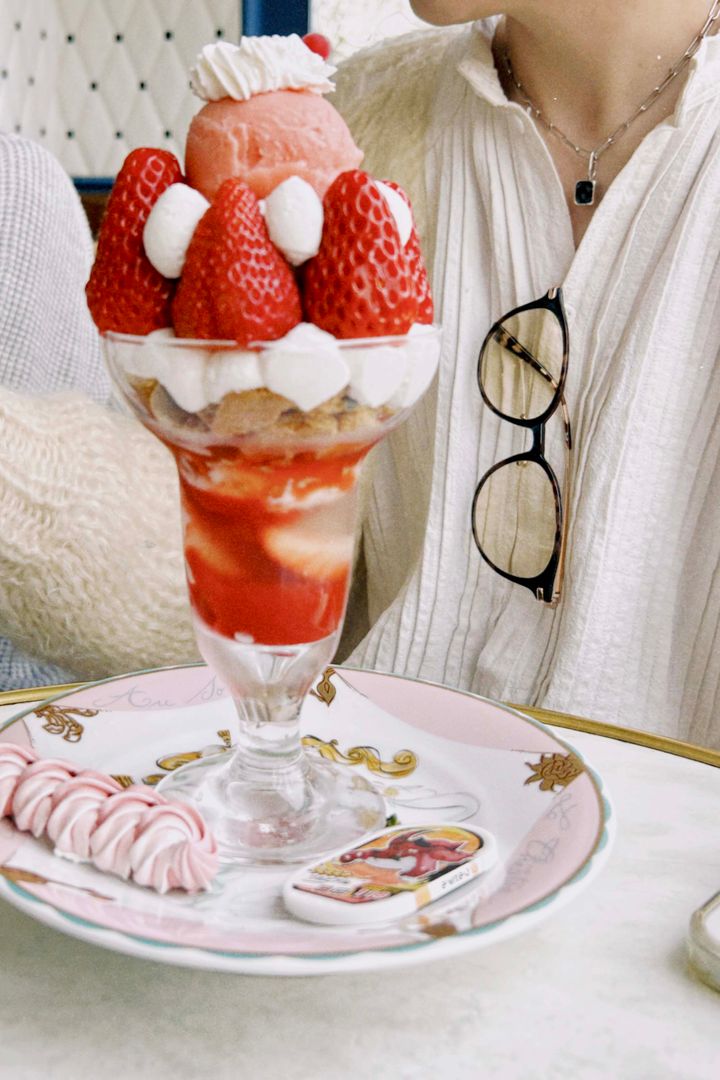 2025年のいちごスイーツ◎ 奈良・パティスリー クリアンで豪華ないちごパフェとかわいいいメレンゲ菓子【ささやかですてきなもの 大谷有紀 vol.233】