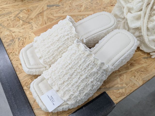 白のシャーリングプラットフォームミュール