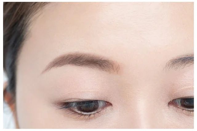 ヴィセ リシェ アイブロウエンハンサーのおすすめの使い方2
