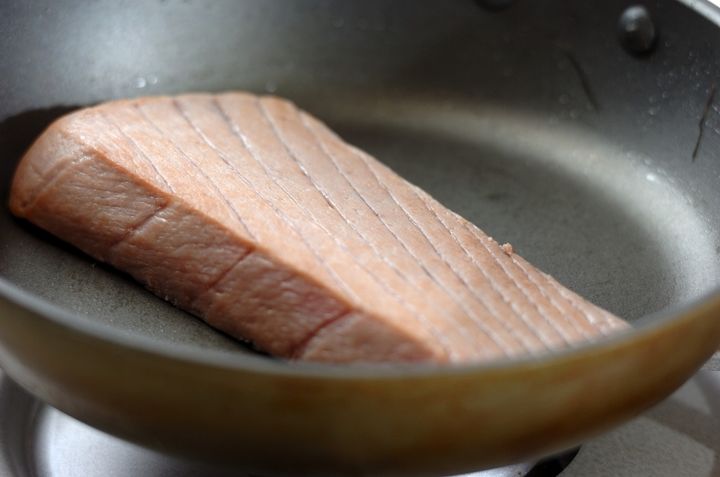 焼きマグロのゴマダレがけの作り方1