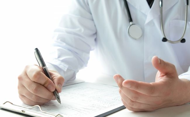 「少しばかりの後悔もあるけれど」亡き父の介護で心が痛んだことは【体験談】