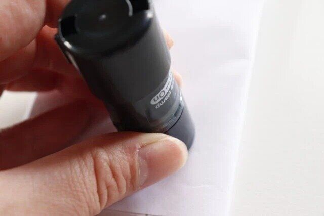 ダイソーのストレスフリーに使えるネーム印ホルダー（くるっとスタンプ）