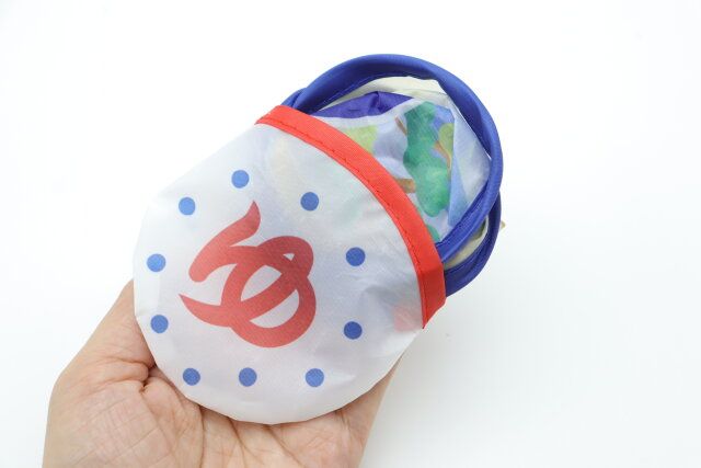 ダイソーの折りたたみうちわの収納カバー