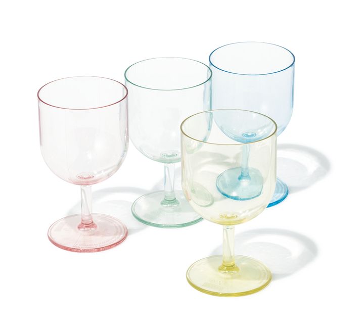 キッチンウェアブランド『ボダム』の、プラスチック製ワイングラス。透明感があり見た目も美しく、丈夫で繰り返し使えるのが嬉しい。ホームパーティでも重宝しそう。