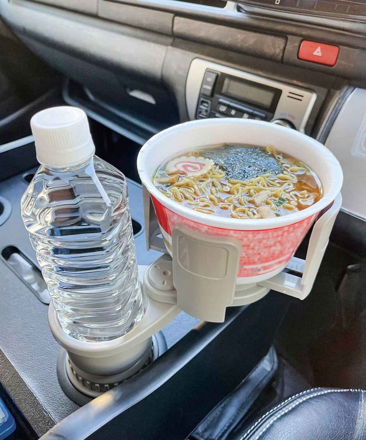 画像1: 出典：3COINS