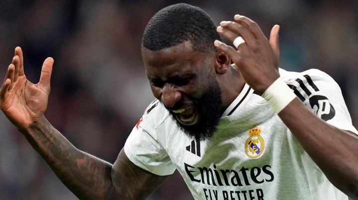 「本当に申し訳ない」ブチギレて審判に氷を投げつけようとした32歳の世界的スターが謝罪