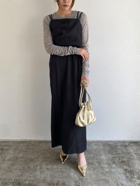 黒キャミワンピースコーデ1