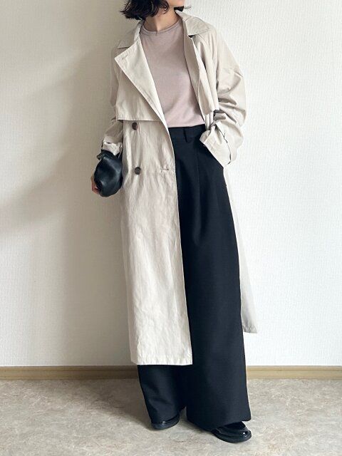 トレンチコートで春らしく