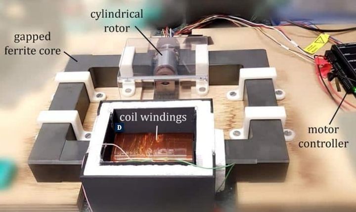 ブラックホール爆発が実験室で実現