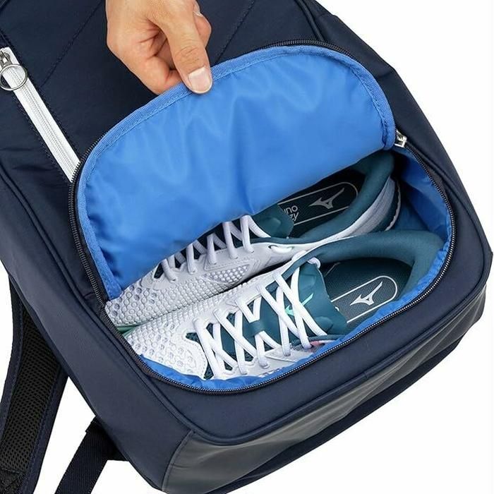 ラケットバッグのシューズポケット